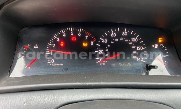 Sayi Na hannu Toyota Corolla Sauran Mota in Yaounde a Babban Kamaru Sayi Na hannu Toyota Corolla Sauran Mota in Yaounde a Babban Kamaru