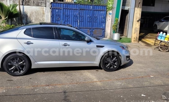 Sayi Imported Kia Optima Azurfa Mota in Douala a Ƙasar Kamaru Sayi Imported Kia Optima Azurfa Mota in Douala a Ƙasar Kamaru