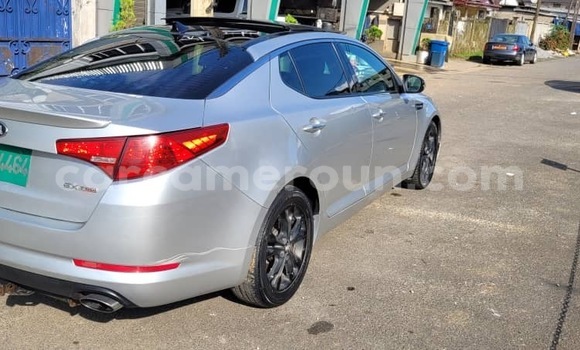 Sayi Imported Kia Optima Azurfa Mota in Douala a Ƙasar Kamaru Sayi Imported Kia Optima Azurfa Mota in Douala a Ƙasar Kamaru