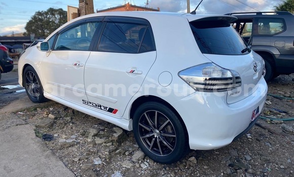 Acheter Neuf Voiture Toyota Blade Blanc à Douala, Littoral Cameroon Acheter Neuf Voiture Toyota Blade Blanc à Douala, Littoral Cameroon