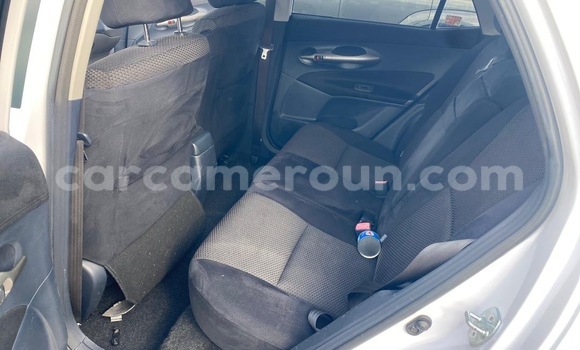 Acheter Neuf Voiture Toyota Blade Blanc à Douala, Littoral Cameroon Acheter Neuf Voiture Toyota Blade Blanc à Douala, Littoral Cameroon