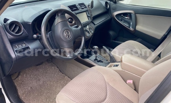 Acheter Neuf Voiture Toyota Vanguard Blanc à Douala, Littoral Cameroon Acheter Neuf Voiture Toyota Vanguard Blanc à Douala, Littoral Cameroon