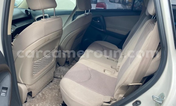 Acheter Neuf Voiture Toyota Vanguard Blanc à Douala, Littoral Cameroon Acheter Neuf Voiture Toyota Vanguard Blanc à Douala, Littoral Cameroon