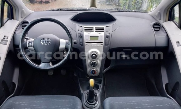Acheter Occasion Voiture Toyota Yaris Bleu à Douala, Littoral Cameroon Acheter Occasion Voiture Toyota Yaris Bleu à Douala, Littoral Cameroon