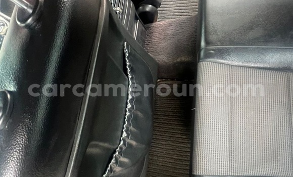 Sayi Na hannu Mercedes‒Benz C–Class Black Mota in Douala a Ƙasar Kamaru Sayi Na hannu Mercedes‒Benz C–Class Black Mota in Douala a Ƙasar Kamaru