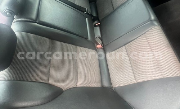 Sayi Na hannu Mercedes‒Benz C–Class Black Mota in Douala a Ƙasar Kamaru Sayi Na hannu Mercedes‒Benz C–Class Black Mota in Douala a Ƙasar Kamaru