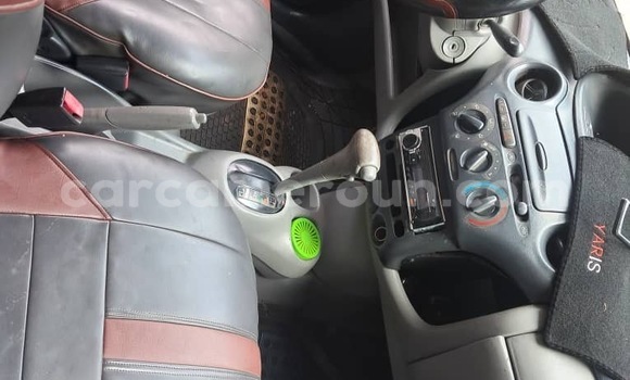 Acheter Occasion Voiture Toyota Yaris Gris à Douala, Littoral Cameroon Acheter Occasion Voiture Toyota Yaris Gris à Douala, Littoral Cameroon