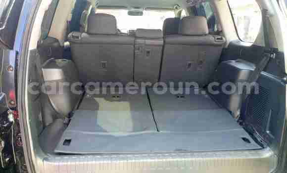 Sayi Na hannu Toyota Land Cruiser Prado Black Mota in Douala a Ƙasar Kamaru Sayi Na hannu Toyota Land Cruiser Prado Black Mota in Douala a Ƙasar Kamaru