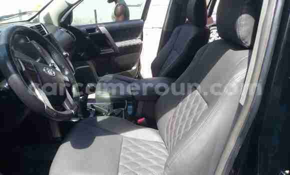 Sayi Na hannu Toyota Land Cruiser Prado Black Mota in Douala a Ƙasar Kamaru Sayi Na hannu Toyota Land Cruiser Prado Black Mota in Douala a Ƙasar Kamaru