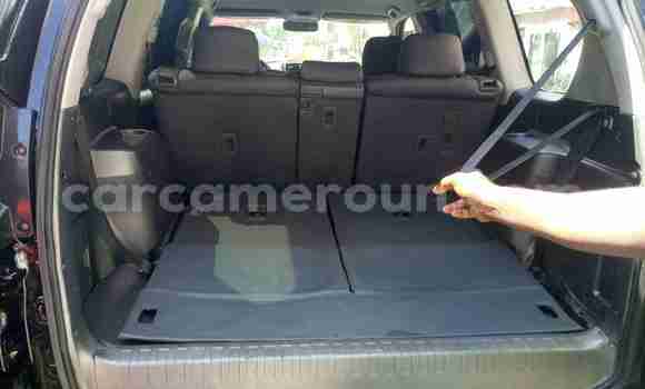 Sayi Na hannu Toyota Land Cruiser Prado Black Mota in Douala a Ƙasar Kamaru Sayi Na hannu Toyota Land Cruiser Prado Black Mota in Douala a Ƙasar Kamaru