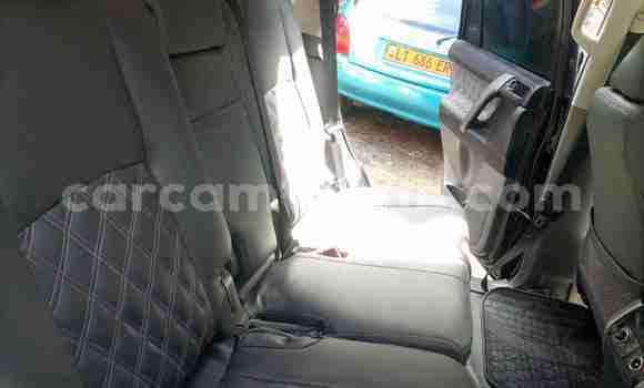 Sayi Na hannu Toyota Land Cruiser Prado Black Mota in Douala a Ƙasar Kamaru Sayi Na hannu Toyota Land Cruiser Prado Black Mota in Douala a Ƙasar Kamaru