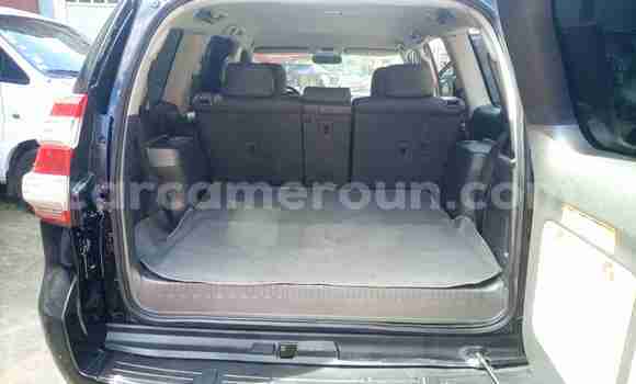 Sayi Na hannu Toyota Land Cruiser Prado Black Mota in Douala a Ƙasar Kamaru Sayi Na hannu Toyota Land Cruiser Prado Black Mota in Douala a Ƙasar Kamaru