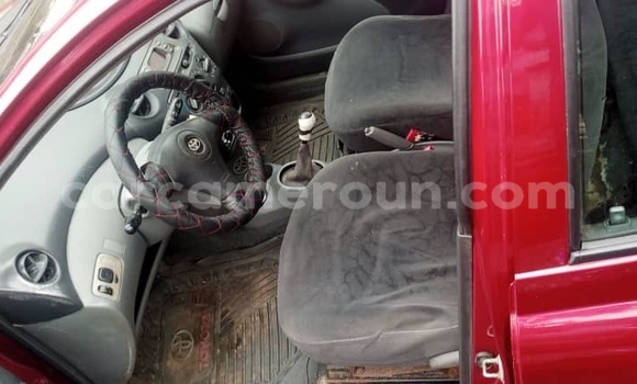 Acheter Occasion Voiture Toyota Yaris Rouge à Douala, Littoral Cameroon Acheter Occasion Voiture Toyota Yaris Rouge à Douala, Littoral Cameroon