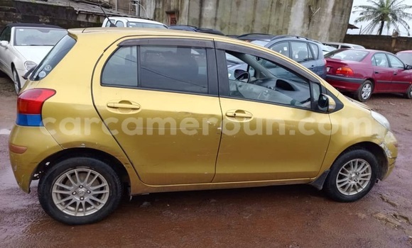 Sayi Na hannu Toyota Vitz Sauran Mota in Douala a Ƙasar Kamaru Sayi Na hannu Toyota Vitz Sauran Mota in Douala a Ƙasar Kamaru