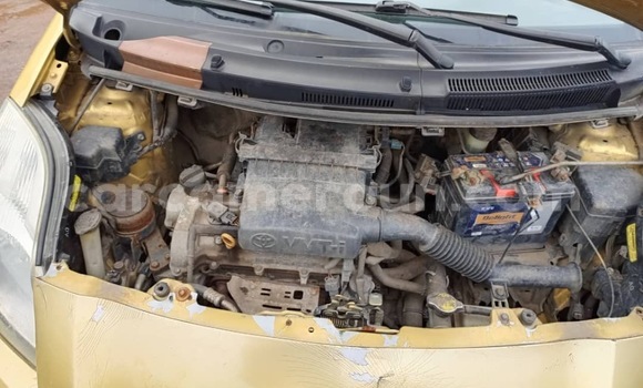 Sayi Na hannu Toyota Vitz Sauran Mota in Douala a Ƙasar Kamaru Sayi Na hannu Toyota Vitz Sauran Mota in Douala a Ƙasar Kamaru