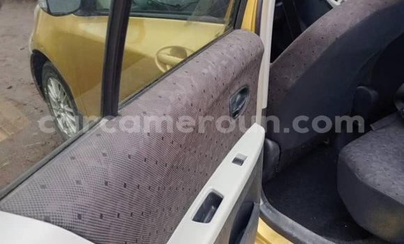 Sayi Na hannu Toyota Vitz Sauran Mota in Douala a Ƙasar Kamaru Sayi Na hannu Toyota Vitz Sauran Mota in Douala a Ƙasar Kamaru