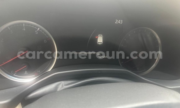 Sayi Sabo Toyota Land Cruiser White Mota in Douala a Ƙasar Kamaru Sayi Sabo Toyota Land Cruiser White Mota in Douala a Ƙasar Kamaru