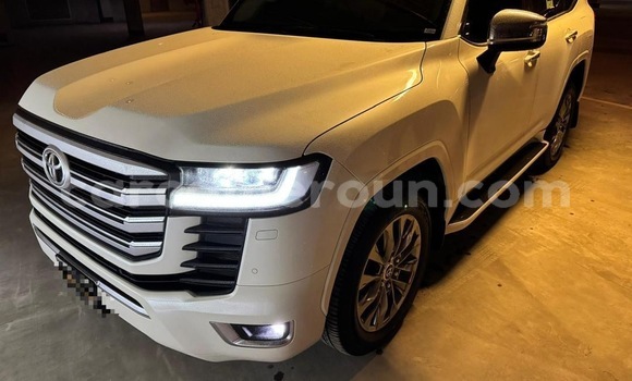 Acheter Neuf Voiture Toyota Land Cruiser Blanc à Douala, Littoral Cameroon