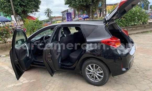 Acheter Neuf Voiture Toyota Auris Noir à Douala, Littoral Cameroon Acheter Neuf Voiture Toyota Auris Noir à Douala, Littoral Cameroon