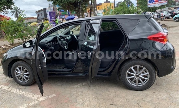Acheter Neuf Voiture Toyota Auris Noir à Douala, Littoral Cameroon Acheter Neuf Voiture Toyota Auris Noir à Douala, Littoral Cameroon