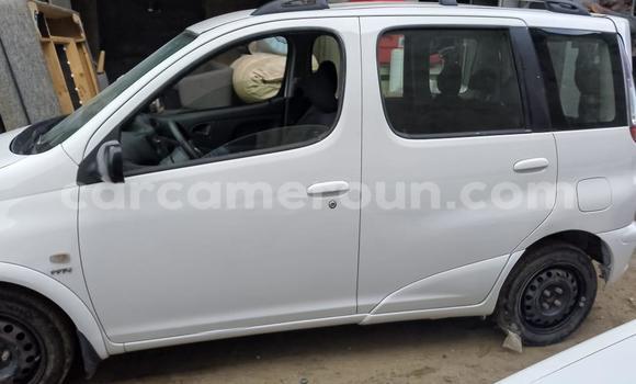 Acheter Occasion Voiture Toyota Yaris Verso Blanc à Douala, Littoral Cameroon Acheter Occasion Voiture Toyota Yaris Verso Blanc à Douala, Littoral Cameroon