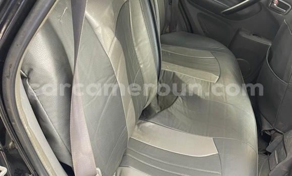 Acheter Occasion Voiture Toyota RAV4 Noir à Douala, Littoral Cameroon Acheter Occasion Voiture Toyota RAV4 Noir à Douala, Littoral Cameroon