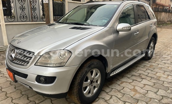 Acheter Occasion Voiture Mercedes‒Benz ML–Class Gris à Douala, Littoral Cameroon