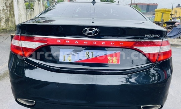 Sayi Na hannu Hyundai Grandeur Black Mota in Douala a Ƙasar Kamaru Sayi Na hannu Hyundai Grandeur Black Mota in Douala a Ƙasar Kamaru