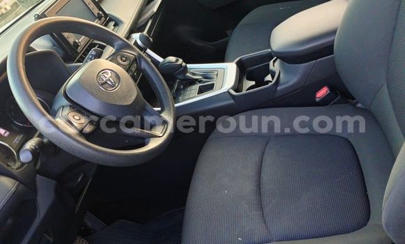 Acheter Import Voiture Toyota RAV4 Gris à Douala, Littoral Cameroon Acheter Import Voiture Toyota RAV4 Gris à Douala, Littoral Cameroon