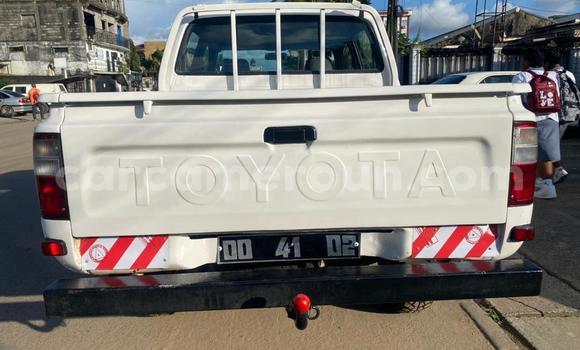 Buy Used Toyota Hilux White Car in Douala in Littoral Cameroon Buy Used Toyota Hilux White Car in Douala in Littoral Cameroon