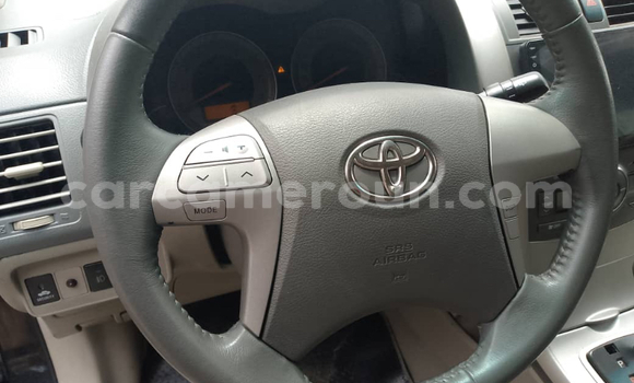 Sayi Imported Toyota Corolla Black Mota in Douala a Ƙasar Kamaru Sayi Imported Toyota Corolla Black Mota in Douala a Ƙasar Kamaru