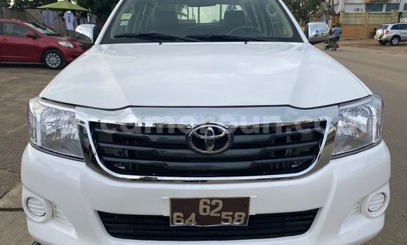 Acheter Occasion Voiture Toyota Hiluxe VIGO Blanc à Douala, Littoral Cameroon Acheter Occasion Voiture Toyota Hiluxe VIGO Blanc à Douala, Littoral Cameroon