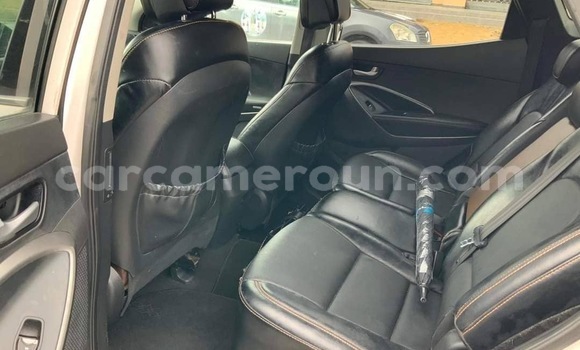 Buy Used Hyundai Santa Fe White Car in Douala in Littoral Cameroon Buy Used Hyundai Santa Fe White Car in Douala in Littoral Cameroon