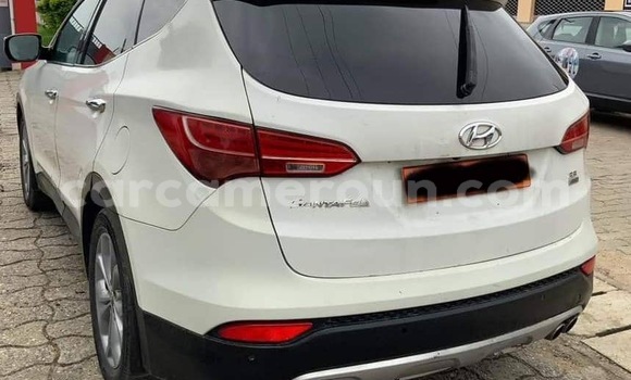 Buy Used Hyundai Santa Fe White Car in Douala in Littoral Cameroon Buy Used Hyundai Santa Fe White Car in Douala in Littoral Cameroon