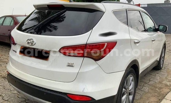 Buy Used Hyundai Santa Fe White Car in Douala in Littoral Cameroon Buy Used Hyundai Santa Fe White Car in Douala in Littoral Cameroon