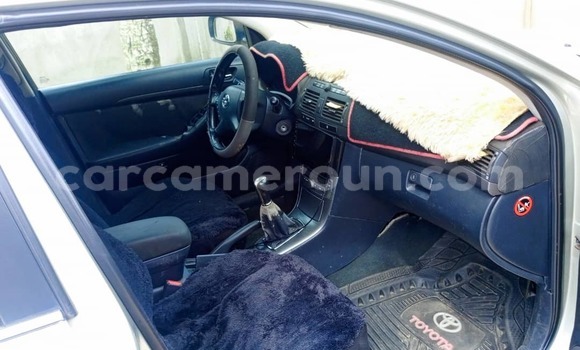 Sayi Na hannu Toyota Avensis M Mota in Douala a Ƙasar Kamaru Sayi Na hannu Toyota Avensis M Mota in Douala a Ƙasar Kamaru