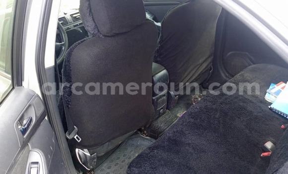 Sayi Na hannu Toyota Avensis M Mota in Douala a Ƙasar Kamaru Sayi Na hannu Toyota Avensis M Mota in Douala a Ƙasar Kamaru