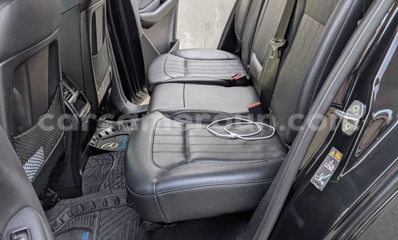 Sayi Na hannu Mercedes‒Benz GLE Black Mota in Douala a Ƙasar Kamaru Sayi Na hannu Mercedes‒Benz GLE Black Mota in Douala a Ƙasar Kamaru