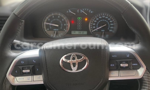 Sayi Sabo Toyota Land Cruiser White Mota in Douala a Ƙasar Kamaru Sayi Sabo Toyota Land Cruiser White Mota in Douala a Ƙasar Kamaru