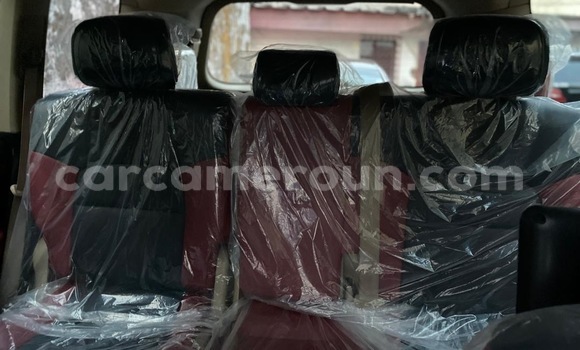 Acheter Neuf Voiture Toyota Land Cruiser Noir à Douala, Littoral Cameroon Acheter Neuf Voiture Toyota Land Cruiser Noir à Douala, Littoral Cameroon