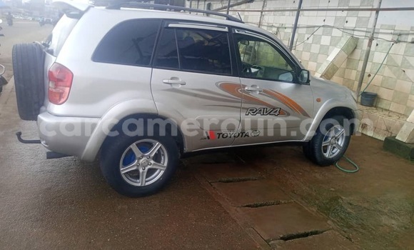 Acheter Occasion Voiture Toyota RAV4 Gris à Douala, Littoral Cameroon Acheter Occasion Voiture Toyota RAV4 Gris à Douala, Littoral Cameroon