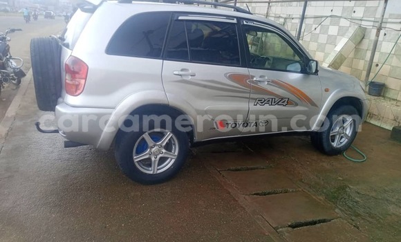 Acheter Occasion Voiture Toyota RAV4 Gris à Douala, Littoral Cameroon Acheter Occasion Voiture Toyota RAV4 Gris à Douala, Littoral Cameroon