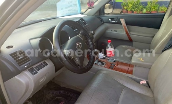 Buy Used Toyota Highlander Other Car in Douala in Littoral Cameroon Buy Used Toyota Highlander Other Car in Douala in Littoral Cameroon
