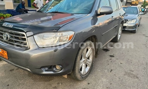Buy Used Toyota Highlander Other Car in Douala in Littoral Cameroon Buy Used Toyota Highlander Other Car in Douala in Littoral Cameroon