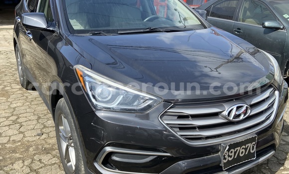 Sayi Imported Hyundai Santa Fe Sauran Mota in Douala a Ƙasar Kamaru Sayi Imported Hyundai Santa Fe Sauran Mota in Douala a Ƙasar Kamaru